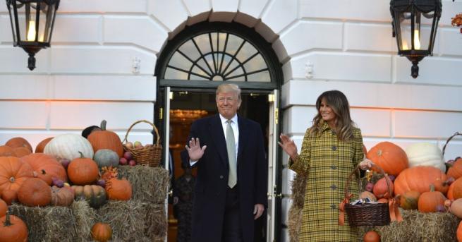 Американският президент Доналд Тръмп и първата дама Мелания отбелязаха Хелоуин