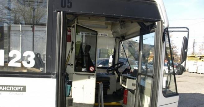 Протест на превозвачите в Хасково остави работници и ученици без