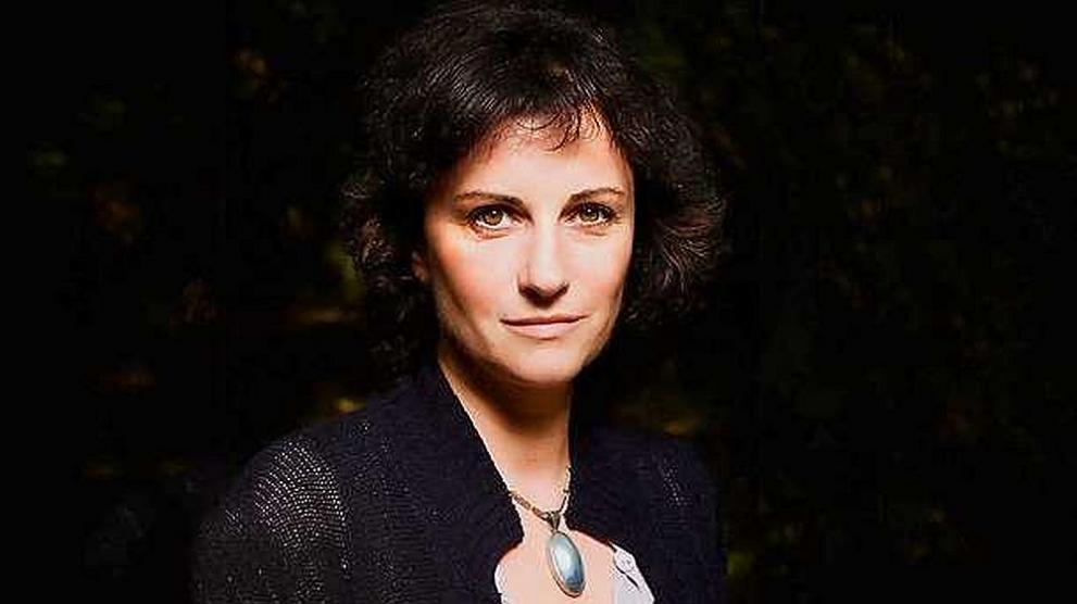  Жана Караиванова 