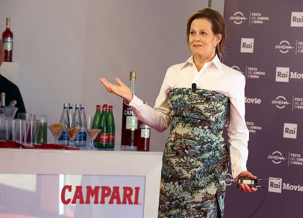 Сигорни Уийвър