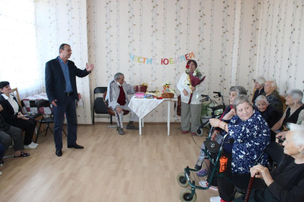 Сватбен юбилей в Старческия дом