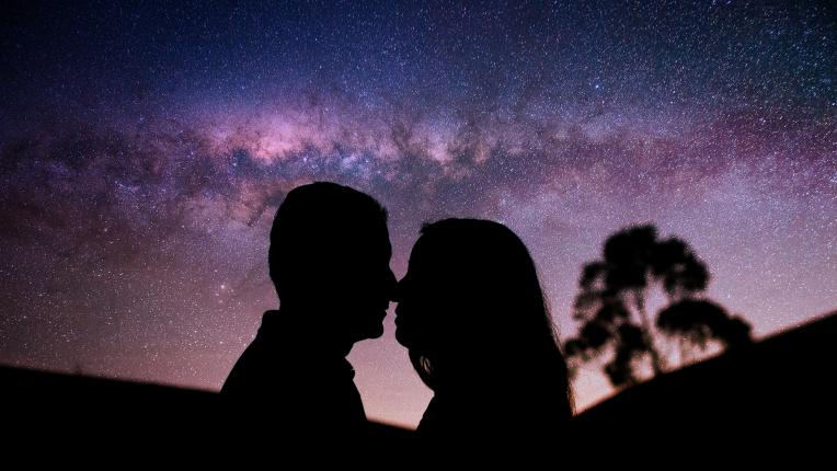  Как да разпознаем галактическите връзки в живота си 