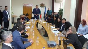 Майчин център