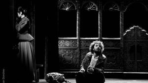 железният светилник