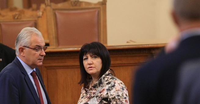 Целият пленарен ден на депутатите е отделен за парламентарен контрол