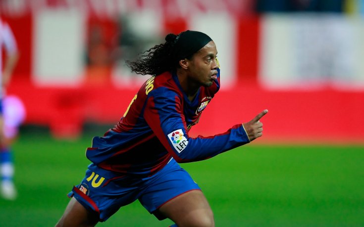 Забраниха на Роналдиньо да напуска Бразилия