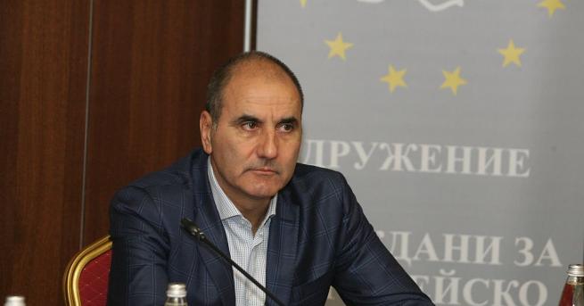 Председателят на ПГ на ГЕРБ Цветан Цветанов изрази мнение че