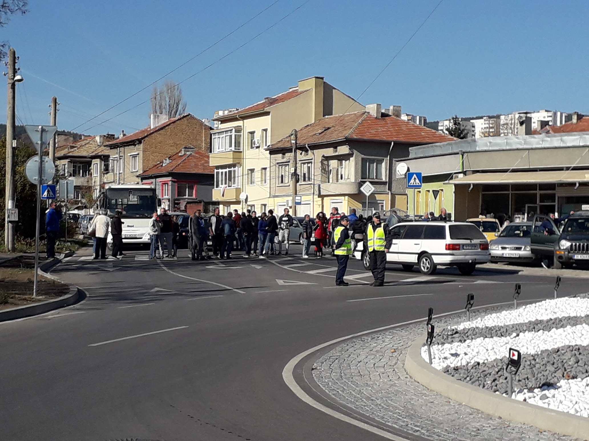 Пешеходен протест срещу горивата в Шумен