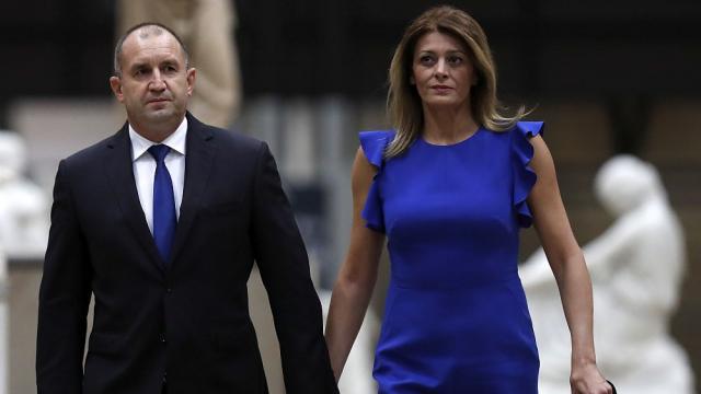 9 години в кадри: президентският полет на Румен Радев (ГАЛЕРИЯ)