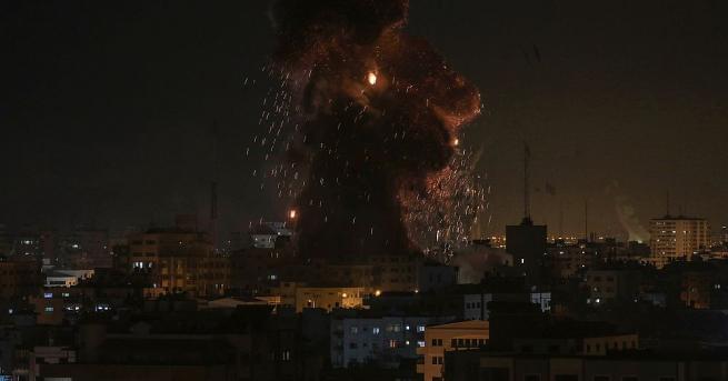 Израелската армия е бомбардирала днес студията на телевизията на Хамас