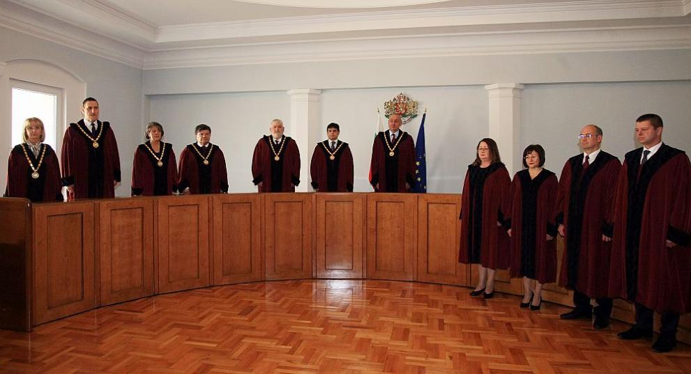 Новите конституционни съдии се заклеха