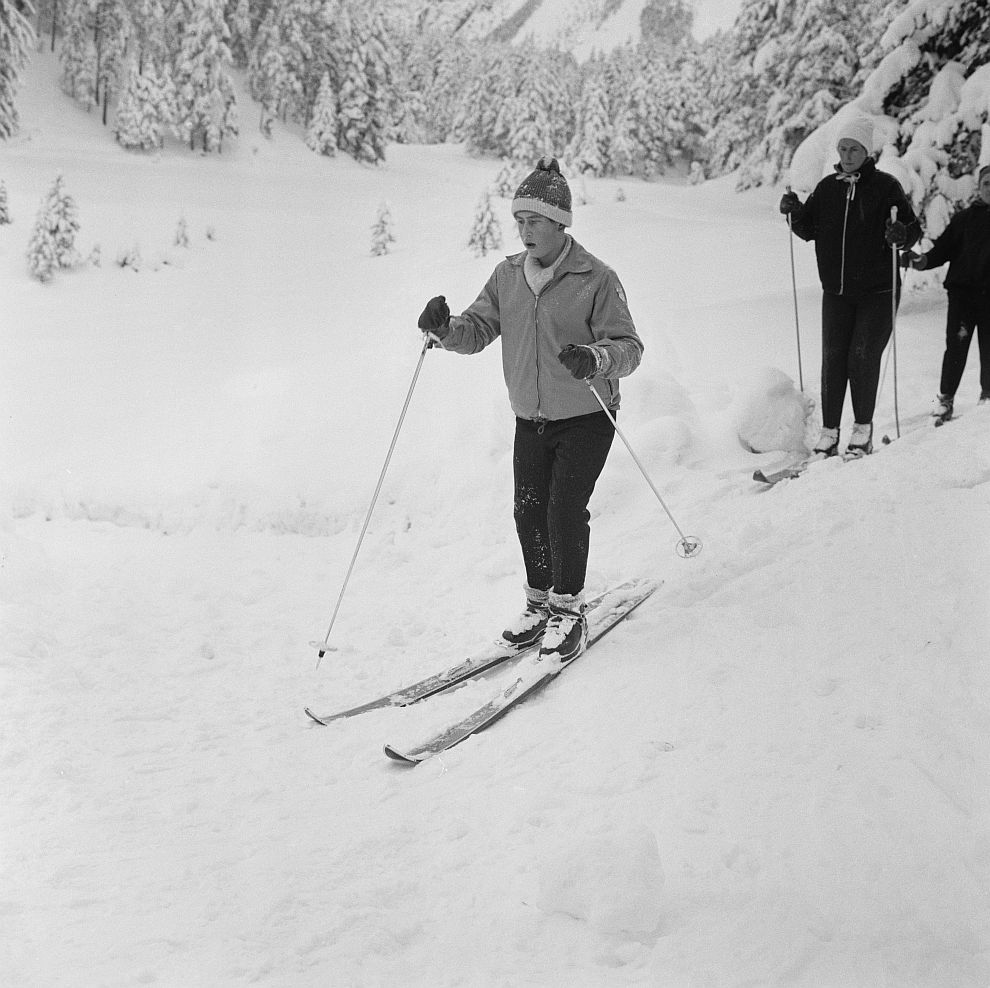 Принц Чарлз през 1963 година