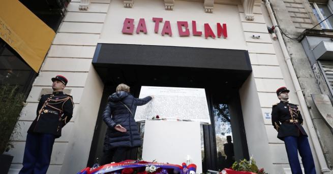 Франция си спомня за жертвите на най-кървавия атентат в съвременната