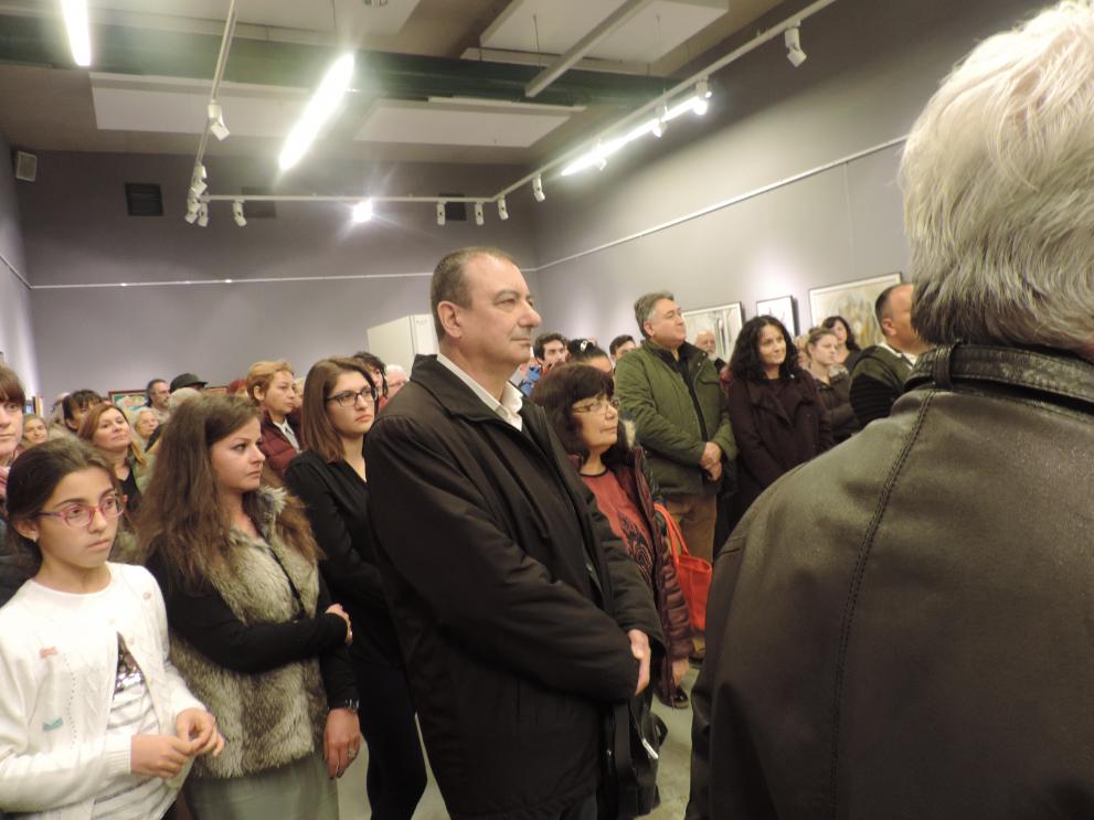 30 разградски художници откриха изложба в галерията