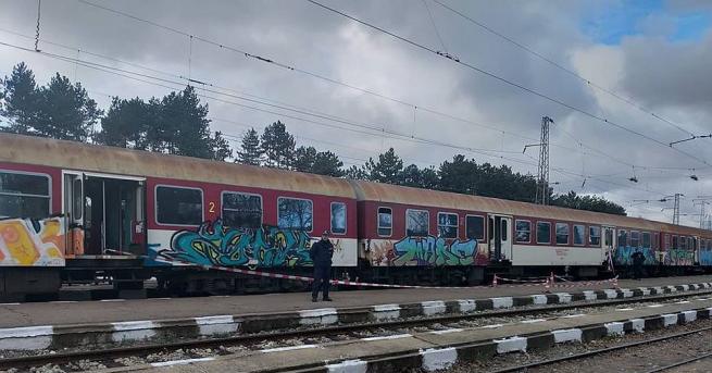 Тежък инцидент край гара Кумарица Влак е блъснал дете на