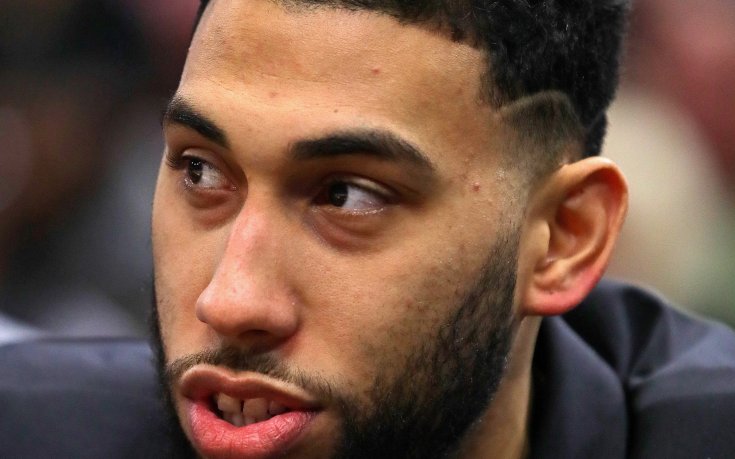 Чикаго загуби гард най-малко до края на сезона