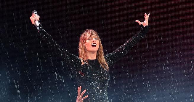 Тейлър Суифт е качила само 13 туита тази година но