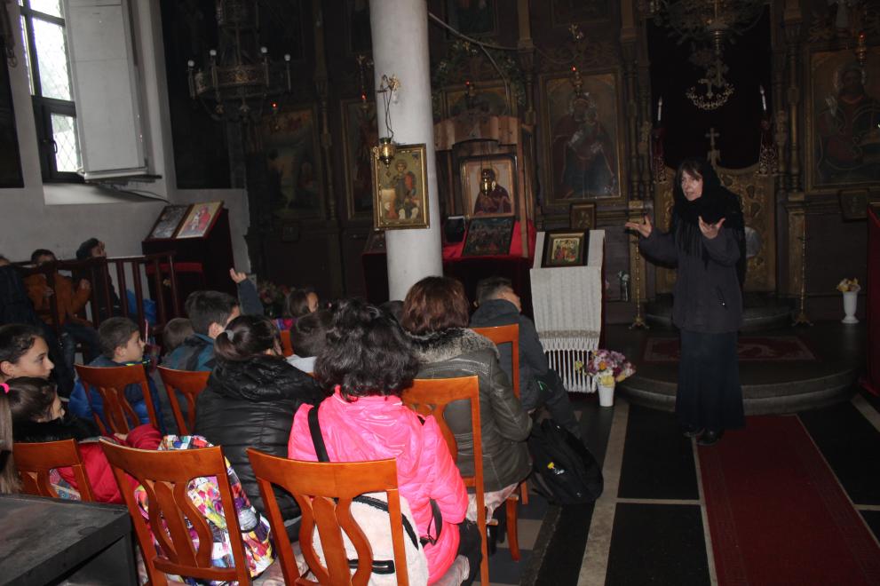 Лекция за деца в храма „Св. Димитър“