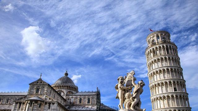Наклонената кула в Пиза „празнува“ 850-ия си рожден ден