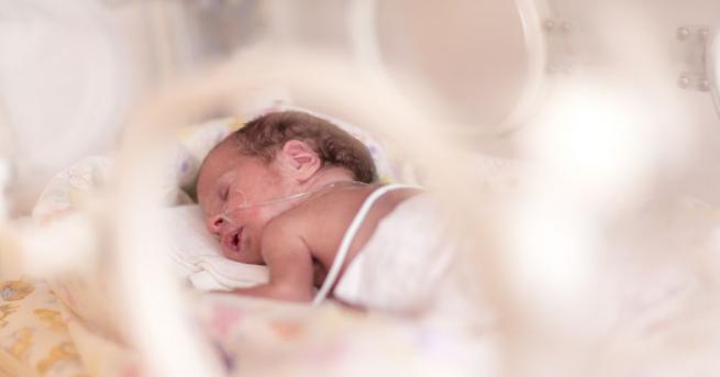 Над 15 000 подписа с искане за подобряване на родилните