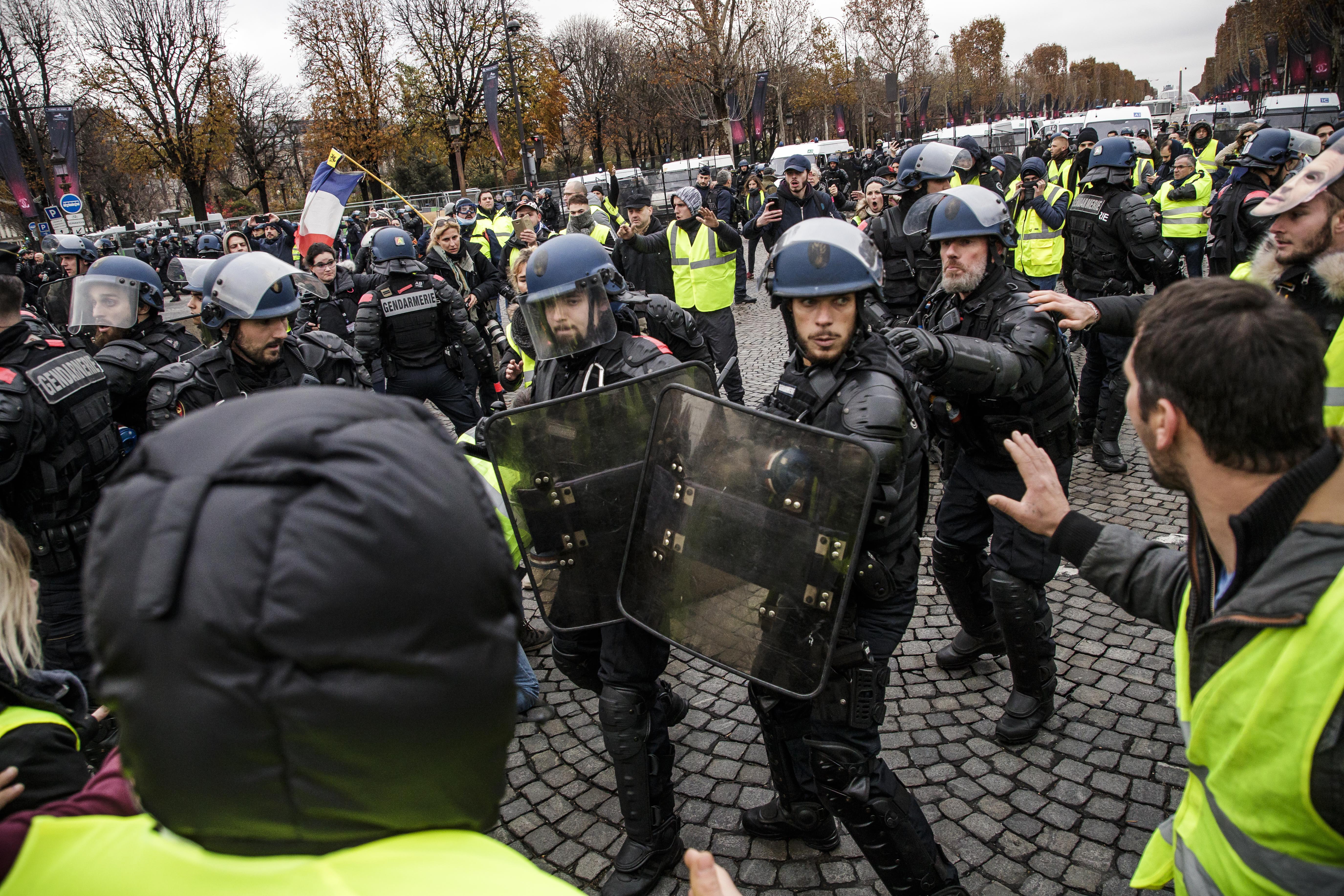 Протест в Париж