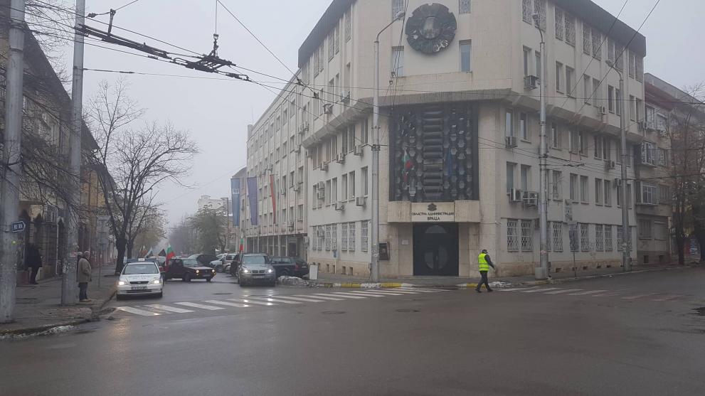 Протестиращите отново се събраха на площад "Св. Софроний Врачански".