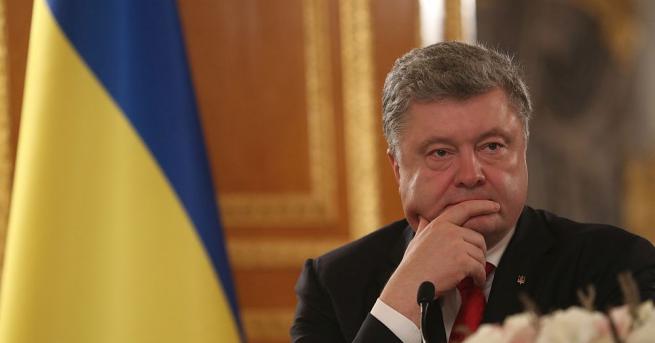 Украинският президент Петро Порошенко обяви че ще намали срока на