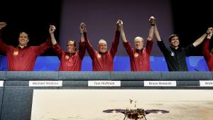 Инстайт кацане Марс