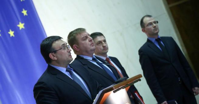 Вицепремиерът Красимир Каракачанов се обяви за възстановяването на министерството на