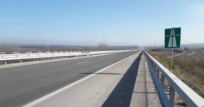 17 съоръжения на магистралите Хемус и Тракия се ремонтират през