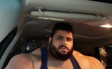 Иранския Хълк издържа по малко от 2 минути на ринга в