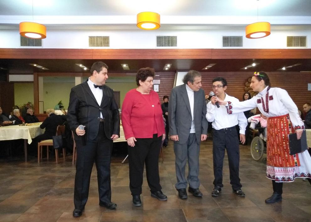 Потребителите на три социални услуги празнуваха заедно Деня на хората с увреждания