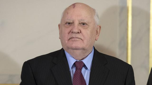 Вижте Горбачов в реклама на американска пица (ВИДЕО)