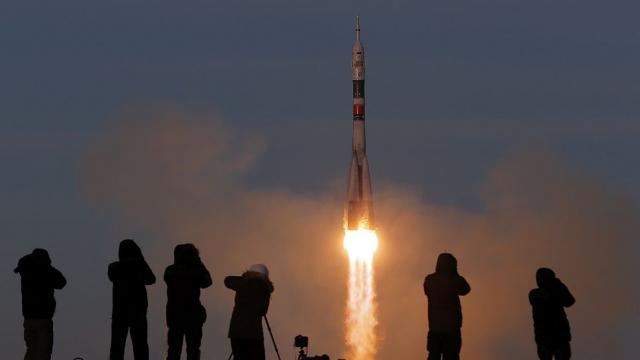 Пилотираният кораб  „Союз МС-11“ стартира от Байконур (ВИДЕО)