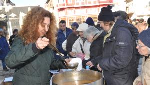 Лом Никулден