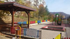 Две детски площадки са обновени в Габрово