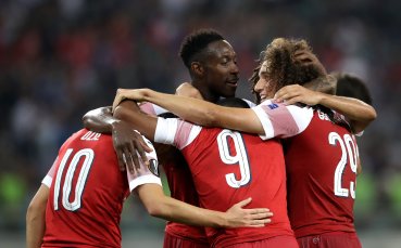 Звезди на Арсенал купонясвали с алкохол и райски газ