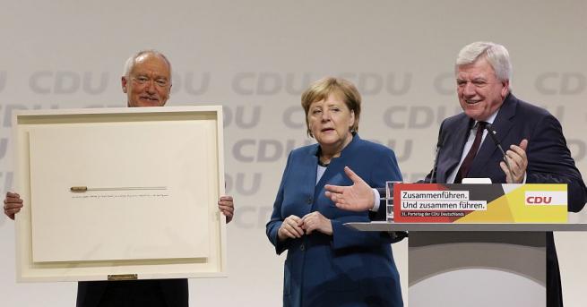 Лидерката на германския Християндемократически съюз ХДС Ангела Меркел получи диригентска