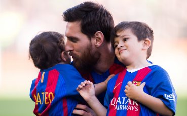 Лео Меси показа симпатична снимка със синовете си