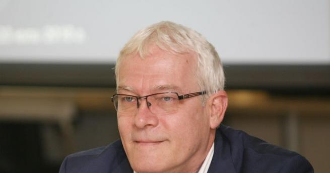 Парламентът избра проф Петко Салчев за управител на Националната здравно осигурителна