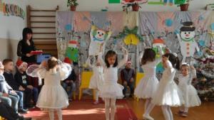 деца коледа