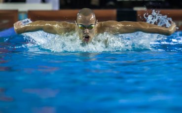 Антъни Иванов ще плува в допълнителна серия с унгареца Тамаш