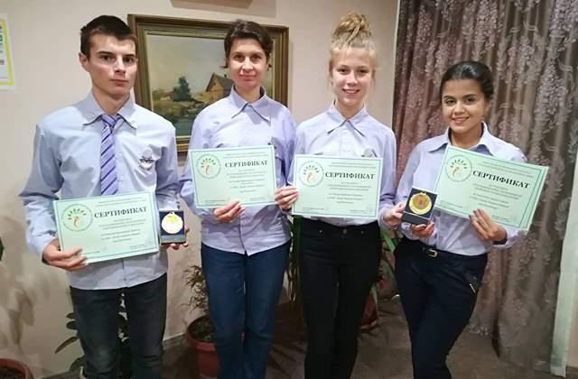 Ученици от ПМГ с отлични оценки на XVII национално състезание по природни науки и екология