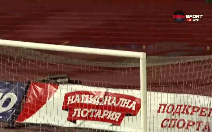 Славия удари три греди за 5 минути, Верея оцелява