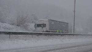 сняг пътна обстановка