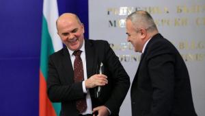 Бисер Петков тристранска