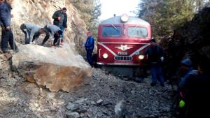 влак септември Добринище