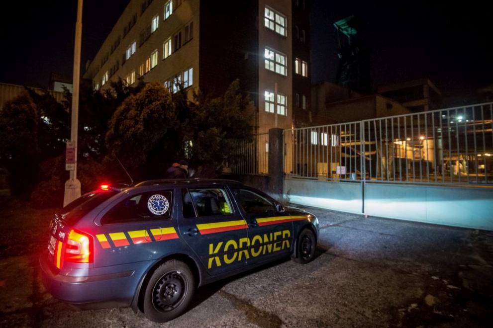  Петима починали и осем в неопределеност след гърмеж в чешка мина 