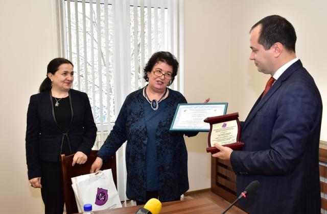 Връчването на наградата