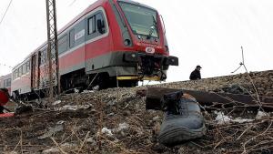 катастрофа влак автобус Сърбия